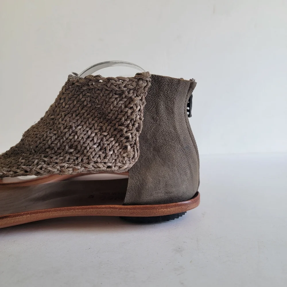 Cydwoq Dion Gray Sweater Woven Sandals Size 41 Boho Artsy Handcrafted in USA - Picture 10 of 16